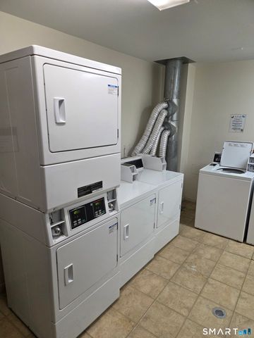 42 South Cherry Street 238, Wallingford, CT 06492