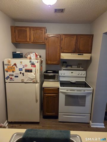 42 South Cherry Street 238, Wallingford, CT 06492