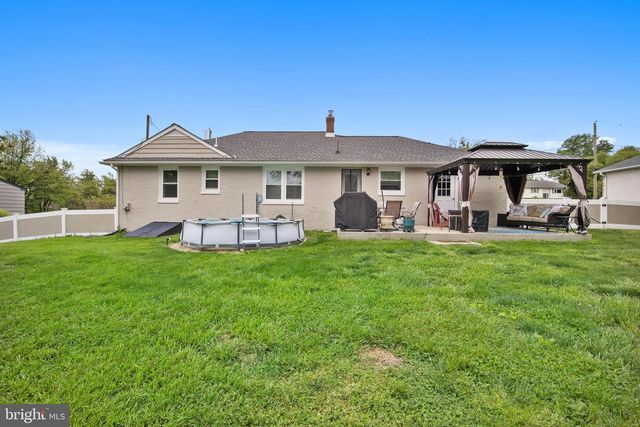 1363 GLEN ECHO DR, Huntingdon Valley, PA 19006