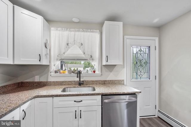 1363 GLEN ECHO DR, Huntingdon Valley, PA 19006