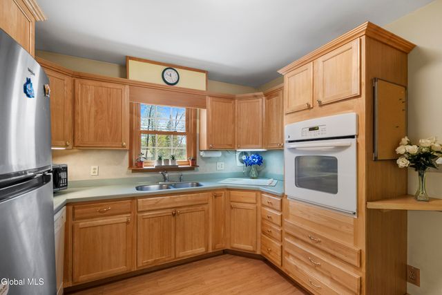 141 Birchwood Drive, Guilderland, NY 12303