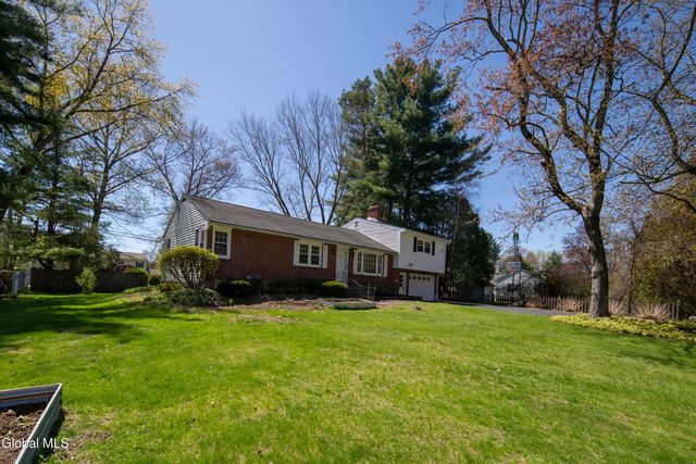 141 Birchwood Drive, Guilderland, NY 12303