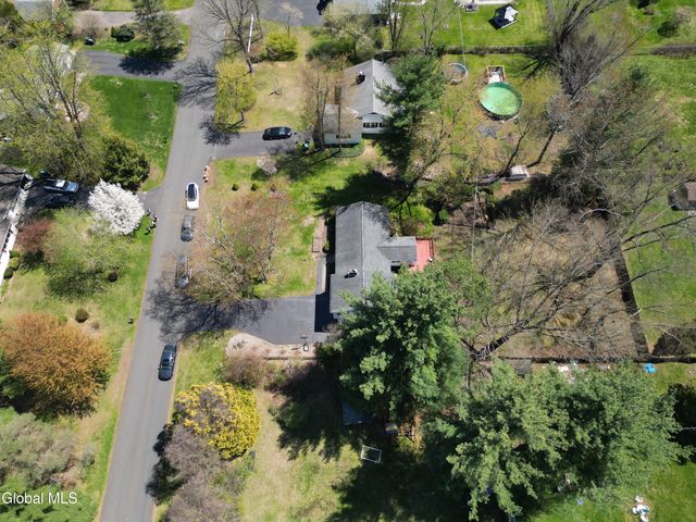 141 Birchwood Drive, Guilderland, NY 12303