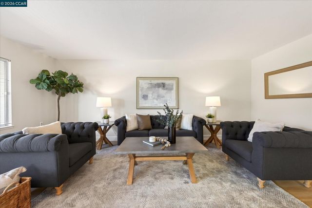 3410 Tice Creek Dr 2, Walnut Creek, CA 94595