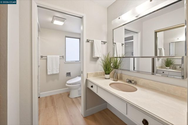 3410 Tice Creek Dr 2, Walnut Creek, CA 94595
