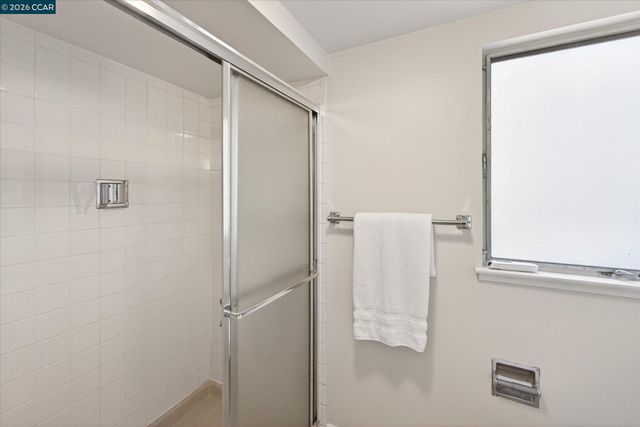 3410 Tice Creek Dr 2, Walnut Creek, CA 94595
