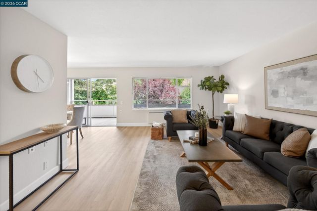 3410 Tice Creek Dr 2, Walnut Creek, CA 94595