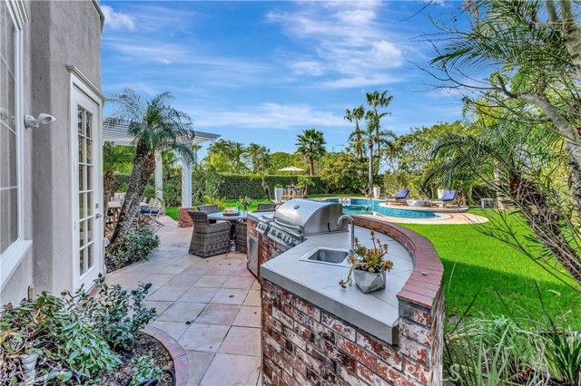 19229 Beckonridge Lane, Huntington Beach, CA 92648