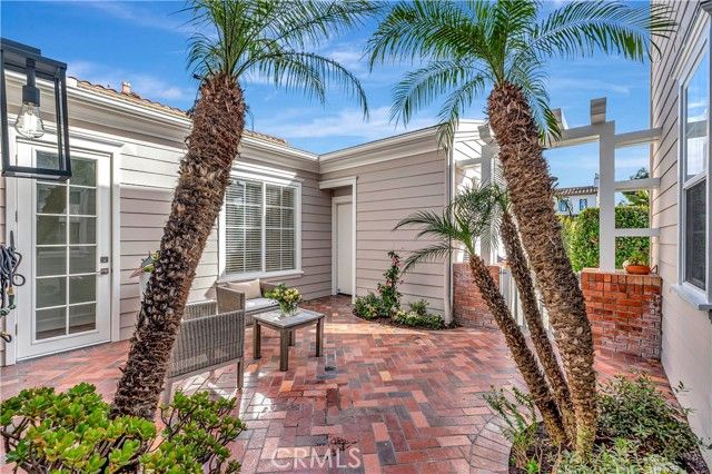 19229 Beckonridge Lane, Huntington Beach, CA 92648
