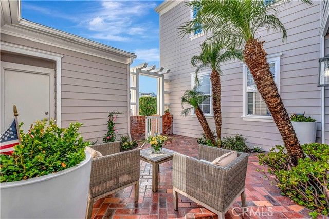 19229 Beckonridge Lane, Huntington Beach, CA 92648