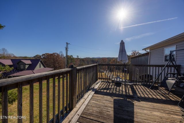 196 Akins Rd, Tellico Plains, TN 37385