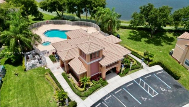 2282 SW 87th Ter, Miramar, FL 33025