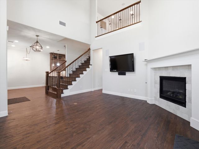 291 Moorland Drive, Richardson, TX 75080