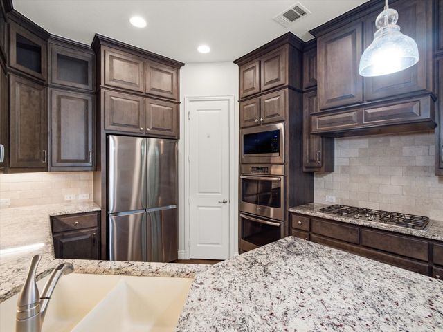 291 Moorland Drive, Richardson, TX 75080