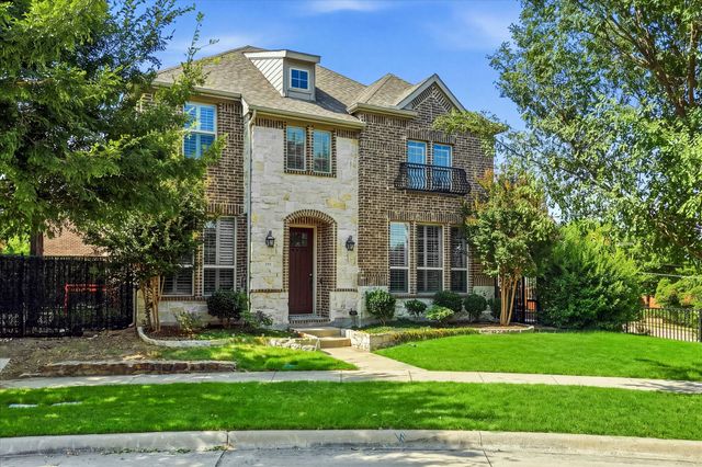 291 Moorland Drive, Richardson, TX 75080