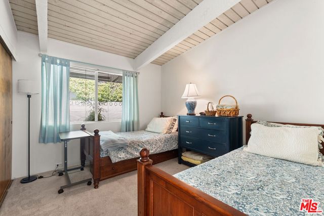 2320 Westridge Road, Los Angeles, CA 90049