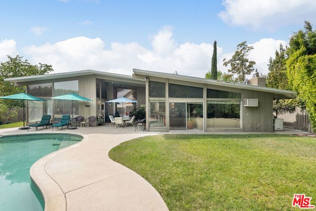 2320 Westridge Road, Los Angeles, CA 90049