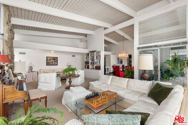 2320 Westridge Road, Los Angeles, CA 90049