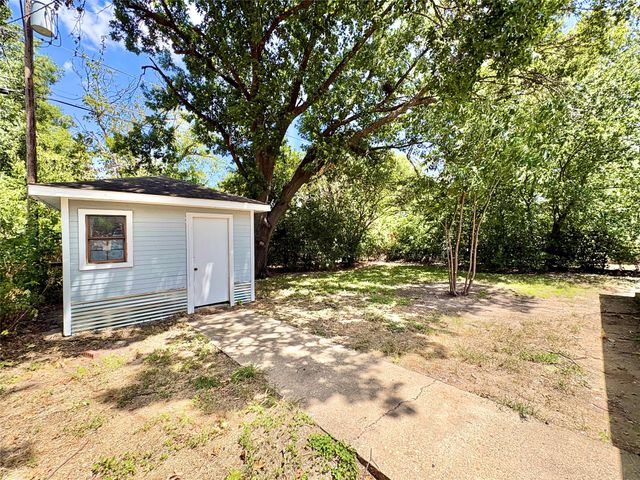 1110 Edgewood, Ennis, TX 75119