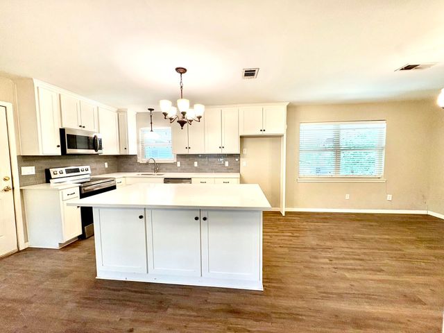 1110 Edgewood, Ennis, TX 75119