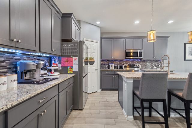 8112 Lakeshore Drive, Kemp, TX 75143