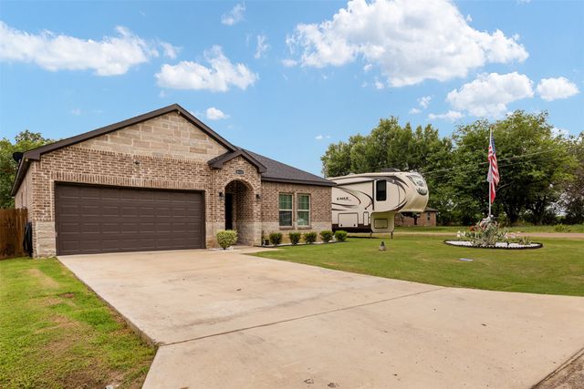 8112 Lakeshore Drive, Kemp, TX 75143