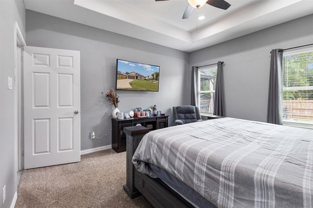 8112 Lakeshore Drive, Kemp, TX 75143