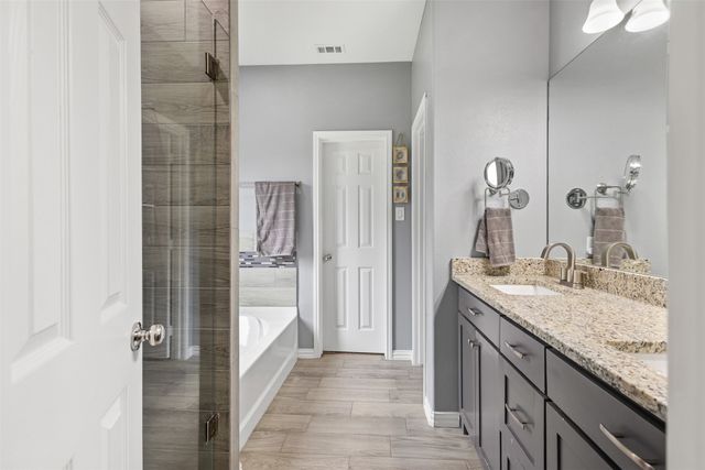8112 Lakeshore Drive, Kemp, TX 75143