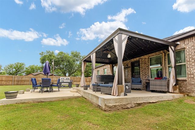 8112 Lakeshore Drive, Kemp, TX 75143