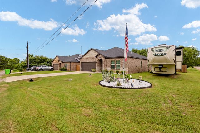 8112 Lakeshore Drive, Kemp, TX 75143