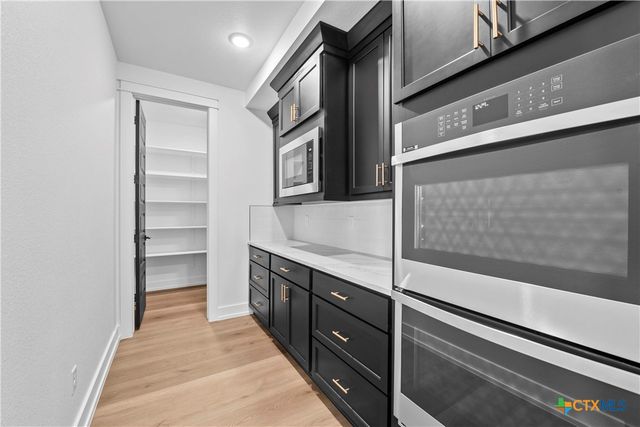 6786 Kings Mill Drive, Salado, TX 76571
