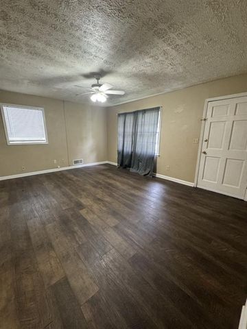 75 Barber Road, Covington, GA 30016