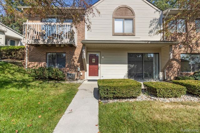 413 Water Tower Circle, Brighton, MI 48116