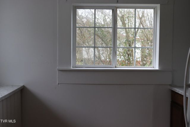 6250 Josephine Road, Norton, VA 24273