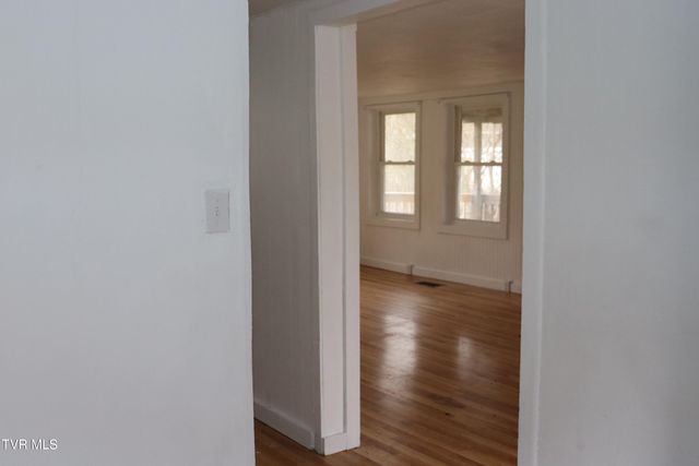 6250 Josephine Road, Norton, VA 24273