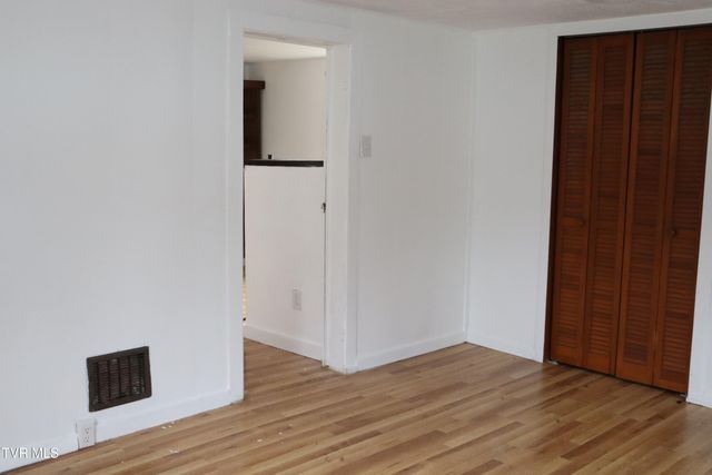 6250 Josephine Road, Norton, VA 24273