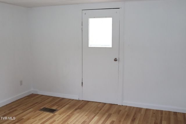 6250 Josephine Road, Norton, VA 24273