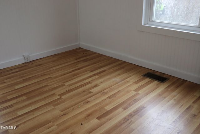 6250 Josephine Road, Norton, VA 24273