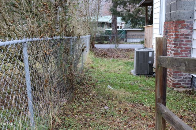 6250 Josephine Road, Norton, VA 24273