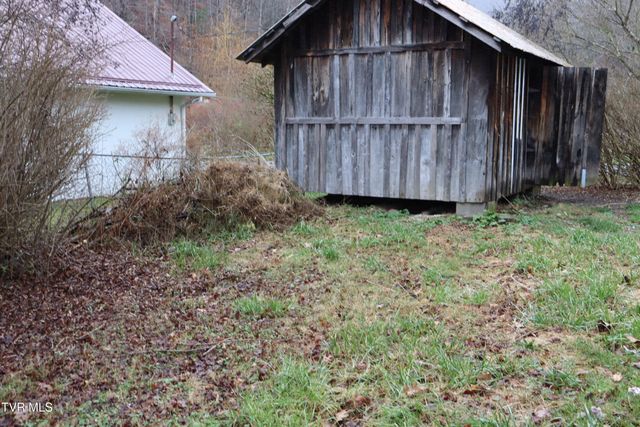 6250 Josephine Road, Norton, VA 24273