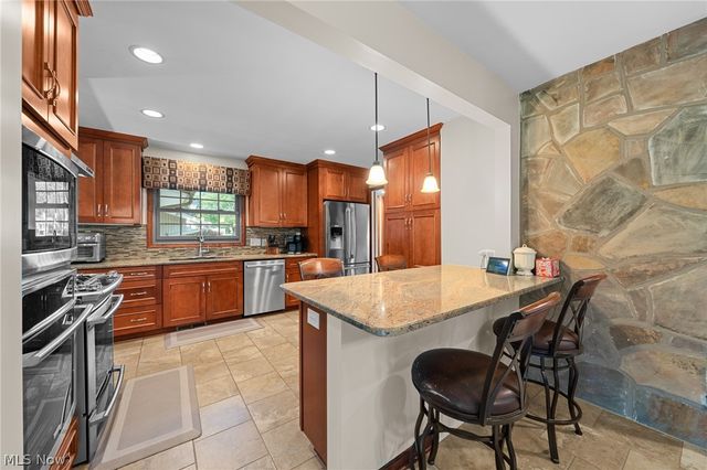 3270 Harris Road, Broadview Heights, OH 44147