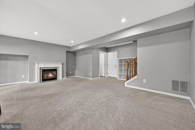 19189 KEPHARTS MILL TER, Leesburg, VA 20176