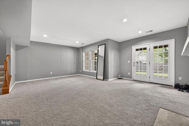 19189 KEPHARTS MILL TER, Leesburg, VA 20176