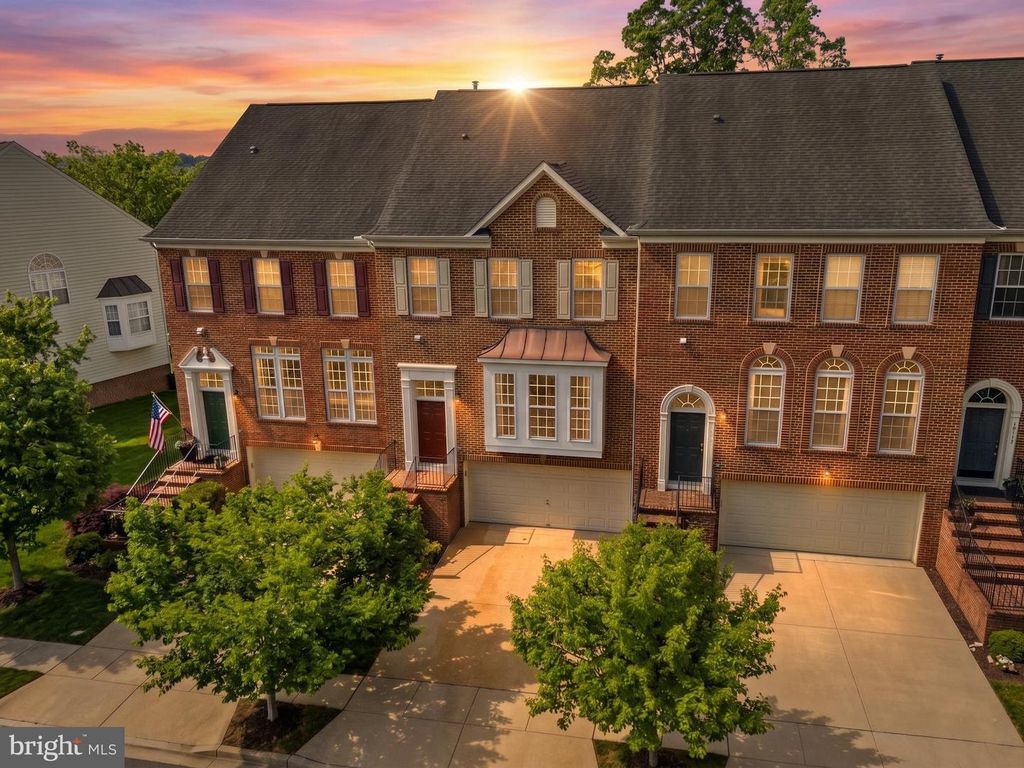 19189 KEPHARTS MILL TER, Leesburg, VA 20176