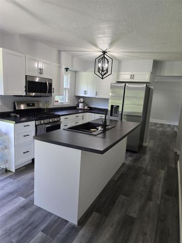4600 Aspen Drive, West Des Moines, IA 50265