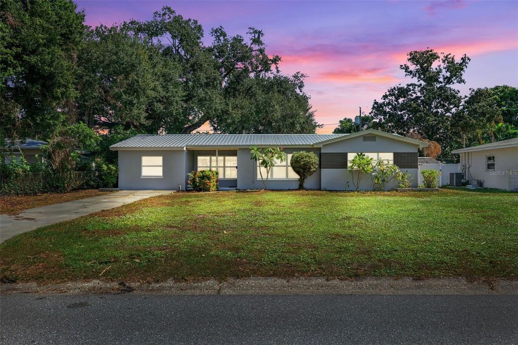 2153 75TH WAY N, St Petersburg, FL 33710