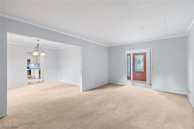 6169 Hickory Trail, North Ridgeville, OH 44039