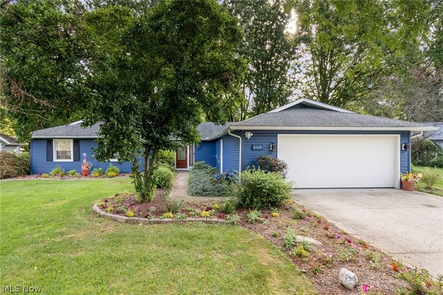 6169 Hickory Trail, North Ridgeville, OH 44039