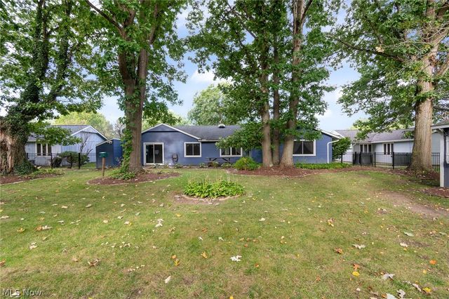 6169 Hickory Trail, North Ridgeville, OH 44039