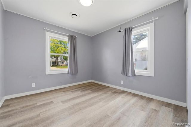 35501 Glen Street, Westland, MI 48186